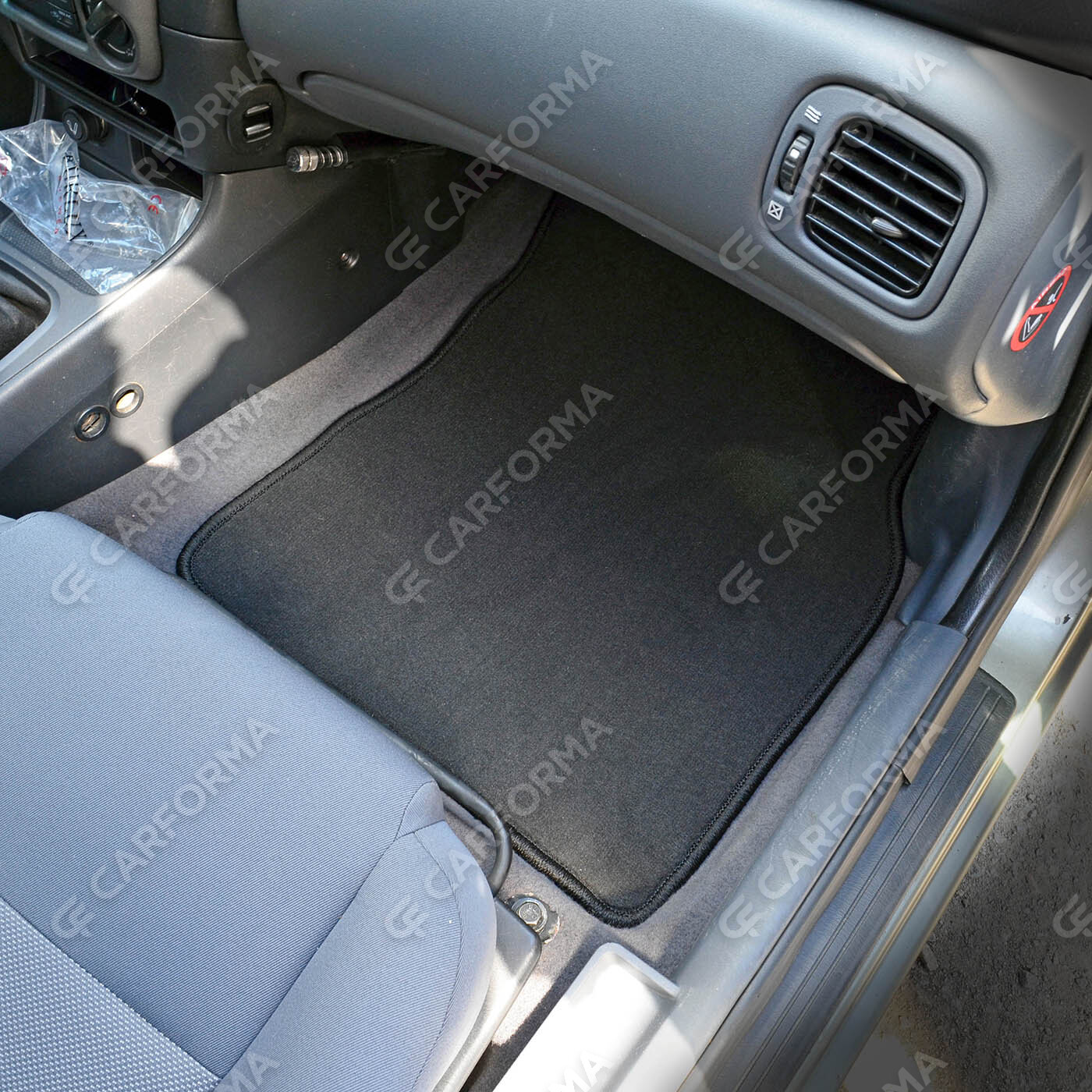 Ворсовые коврики на Nissan Almera 2 (N16) 2000&nbsp;-&nbsp;2006 в Тольятти