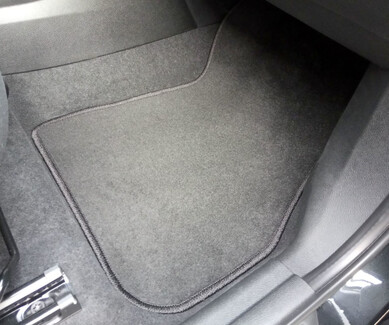 Ворсовые коврики на BMW 2 Gran Tourer (F46) 2015 - 2026 в Тольятти Ворсовые коврики на BMW 2 Gran Tourer (F46) 2015 - 2026 в Тольятти