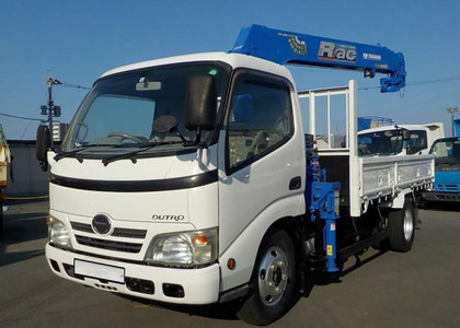 Коврики на Hino 300 I узкая кабина 1999 - 2015 в Тольятти
