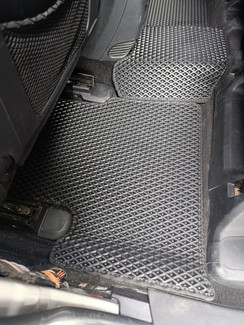 Коврики на Jeep Grand Cherokee (WK2) 2010 - 2022 в Тольятти