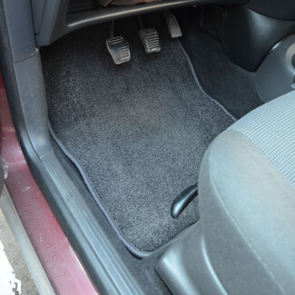 Ворсовые коврики на Ford Focus I 1998 - 2005 в Тольятти