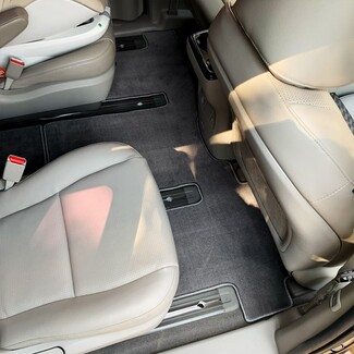 Коврики на KIA Carnival III 9 мест и 11 мест 2014 - 2021 в Тольятти Коврики на KIA Carnival III 9 мест и 11 мест 2014 - 2021 в Тольятти